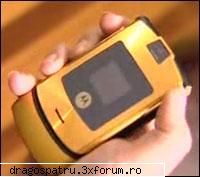 Gold RAZR announced. - motorola razr v3i gold Special edition Gold RAZR - Motorola